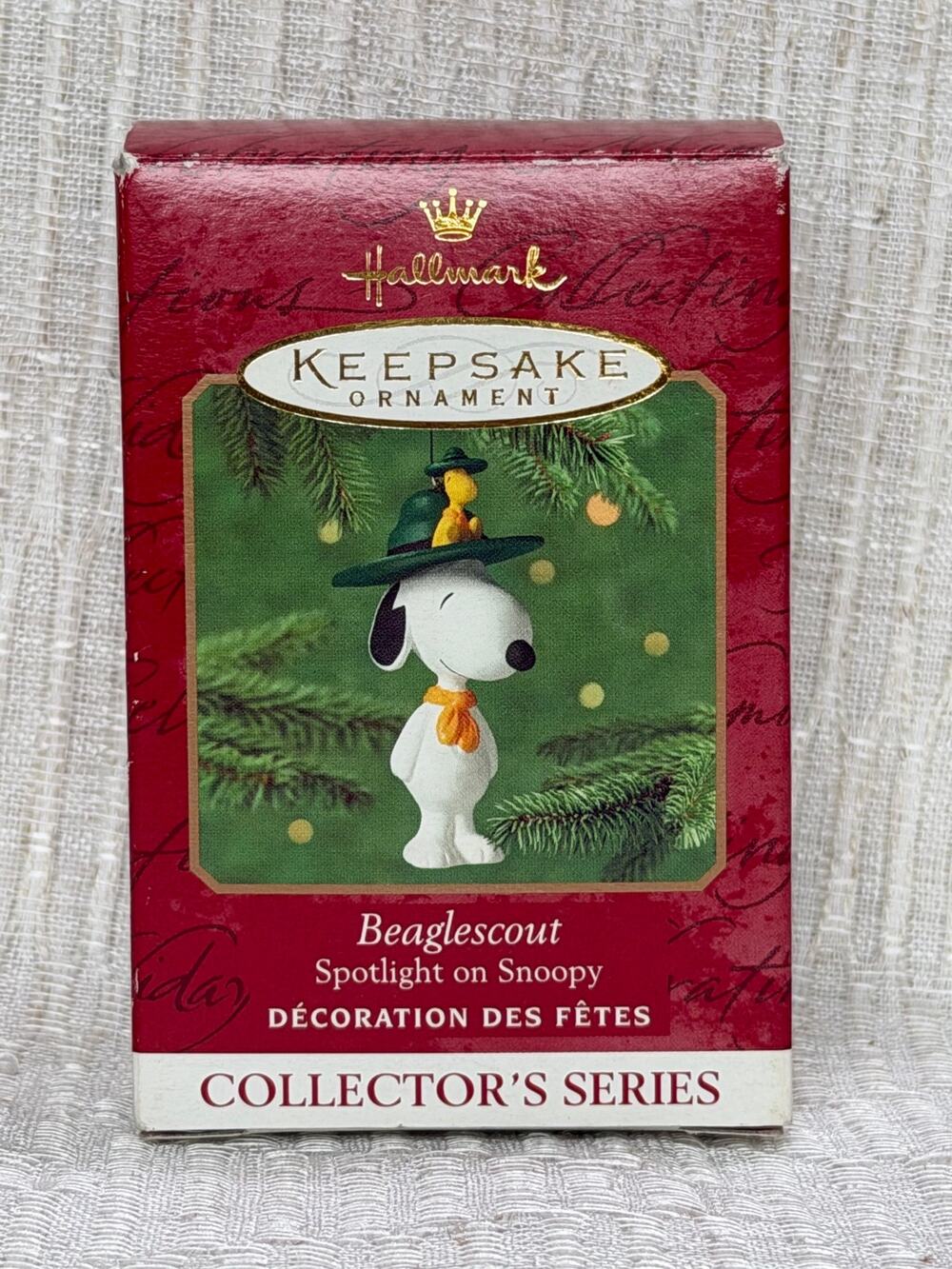 Vintage Hallmark Keepsake Ornament 2001 Spotlight on Snoopy Beaglescout
